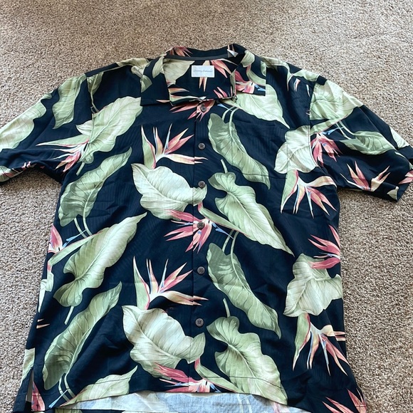 Tommy Bahama Mens Hawaiian Shirt - NEW - Picture 1 of 3